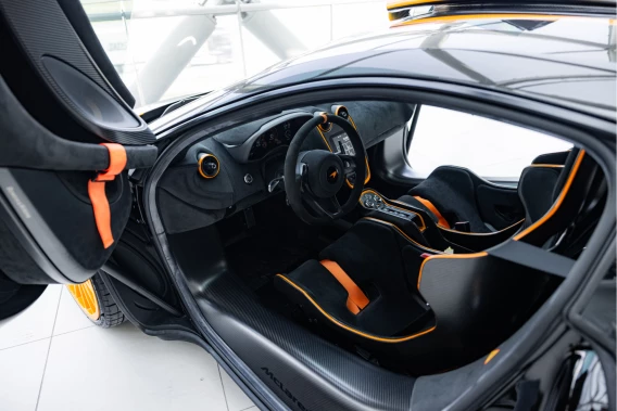 McLaren 620R
