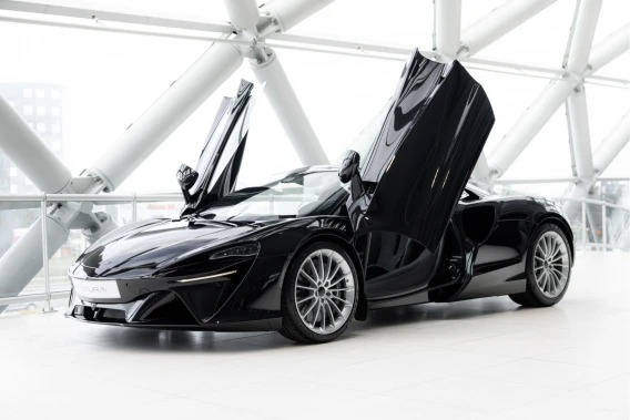 McLaren Artura Spider