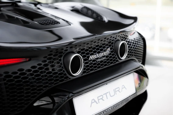 McLaren Artura Spider