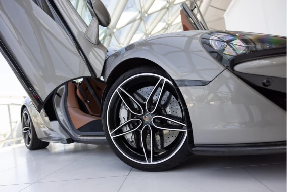 McLaren 570S