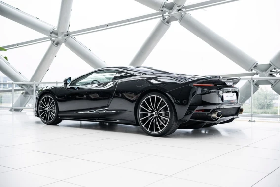 McLaren GT