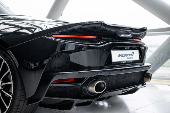 McLaren GT
