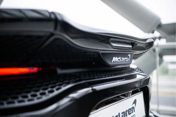McLaren GT
