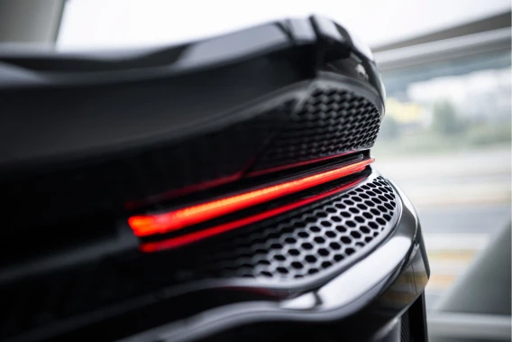 McLaren GT