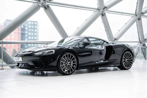 McLaren GT