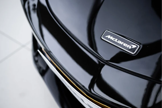 McLaren GT