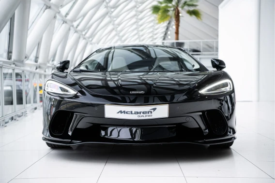 McLaren GT