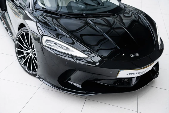 McLaren GT