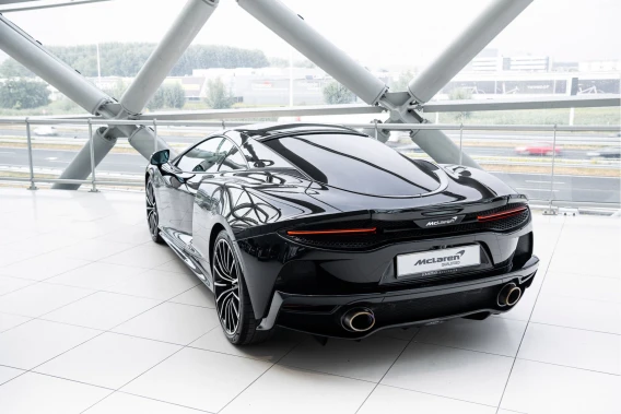 McLaren GT