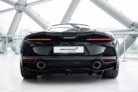 McLaren GT