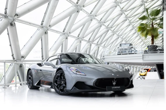Maserati MC20