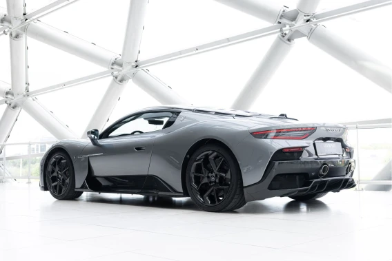 Maserati MC20