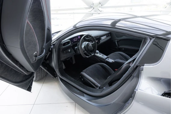 Maserati MC20