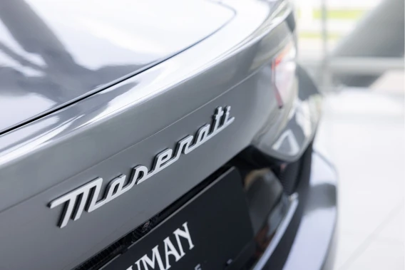 Maserati MC20