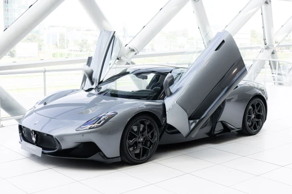 Maserati MC20
