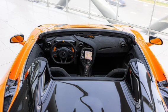 McLaren 765LT Spider