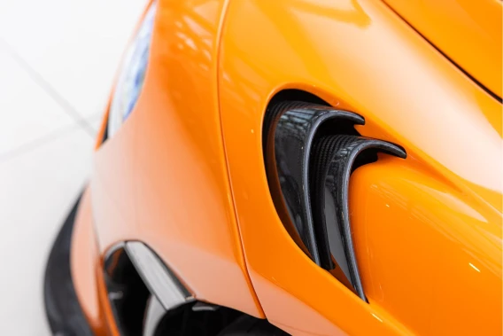 McLaren 765LT Spider