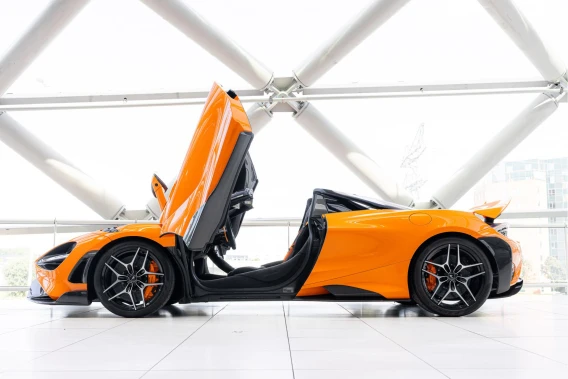 McLaren 765LT Spider