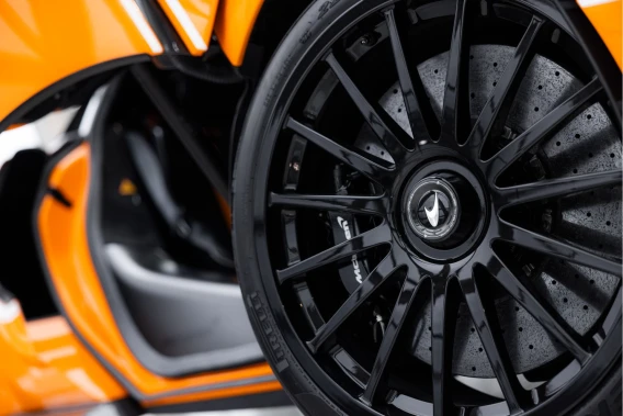 McLaren 620R