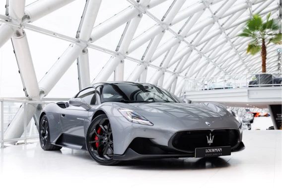 Maserati MC20