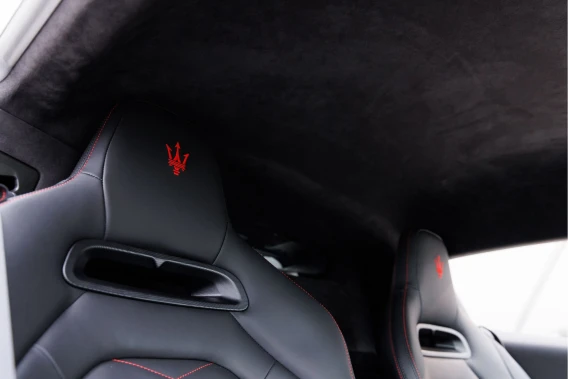 Maserati MC20