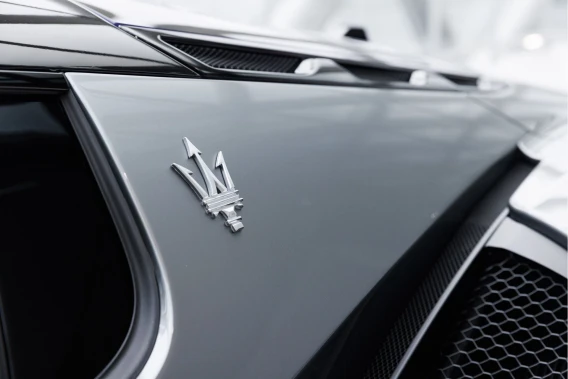 Maserati MC20