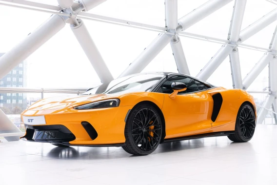 McLaren GT