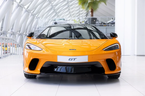 McLaren GT