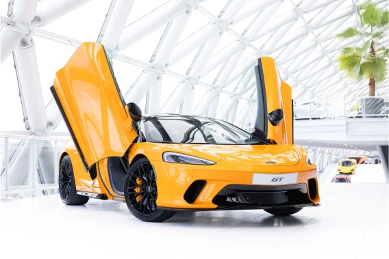 McLaren GT
