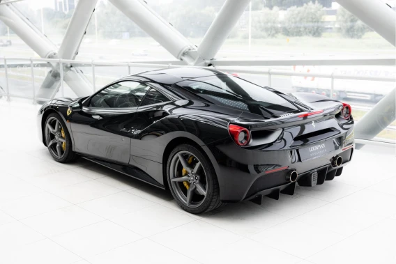 Ferrari 488