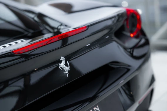 Ferrari 488