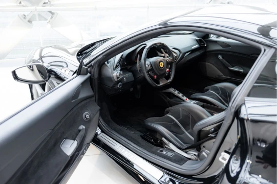 Ferrari 488