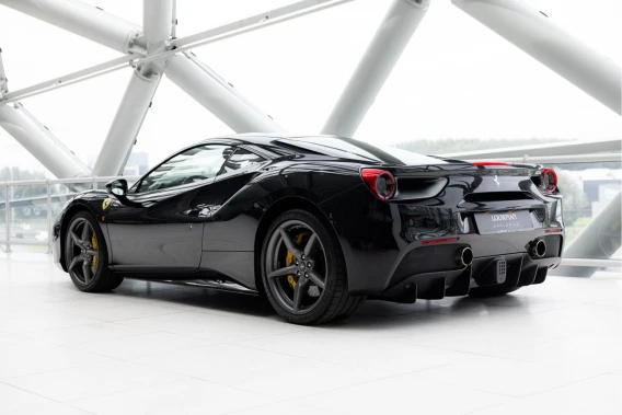 Ferrari 488