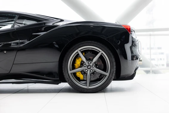 Ferrari 488