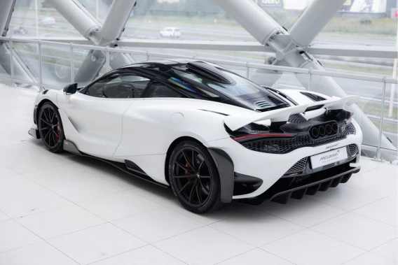 McLaren 765LT