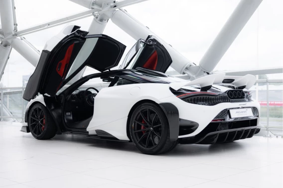 McLaren 765LT