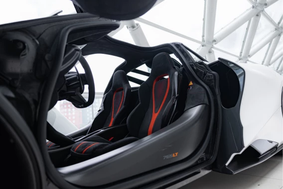 McLaren 765LT