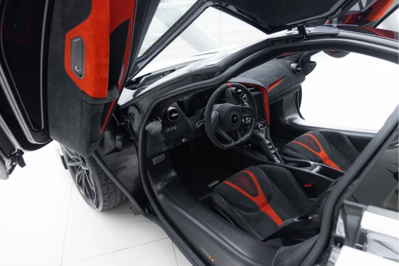McLaren 765LT