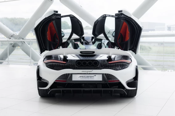 McLaren 765LT
