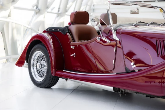 Morgan Plus 4