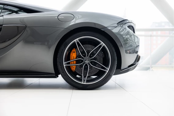 McLaren 570S