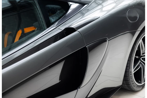 McLaren 570S