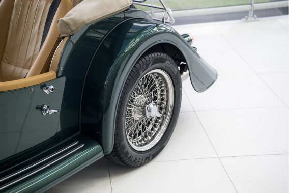 Morgan Plus 8