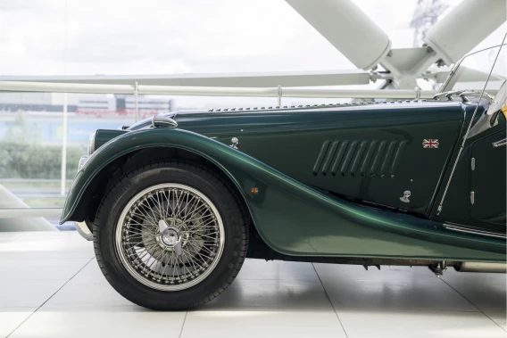 Morgan Plus 8