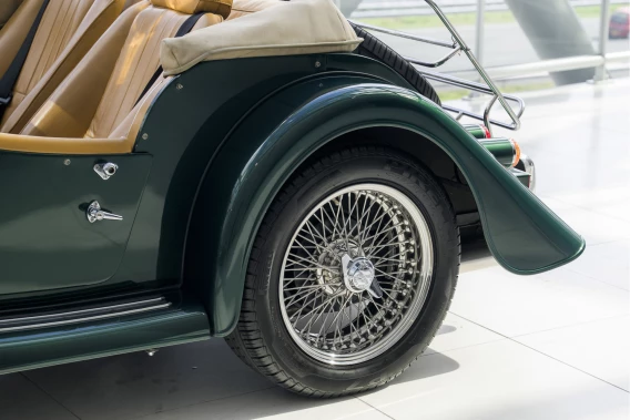 Morgan Plus 8