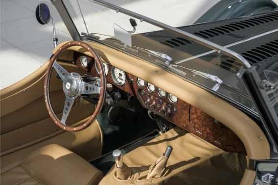Morgan Plus 8