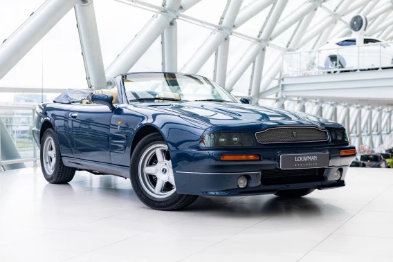 Aston Martin V8 Volante