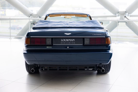 Aston Martin V8 Volante