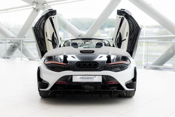 McLaren 765LT