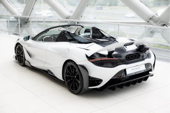 McLaren 765LT